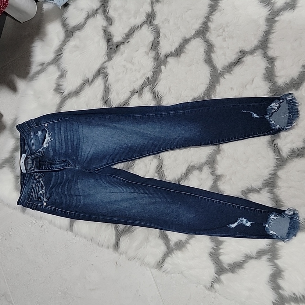 Distressed size 3 kancan jeans